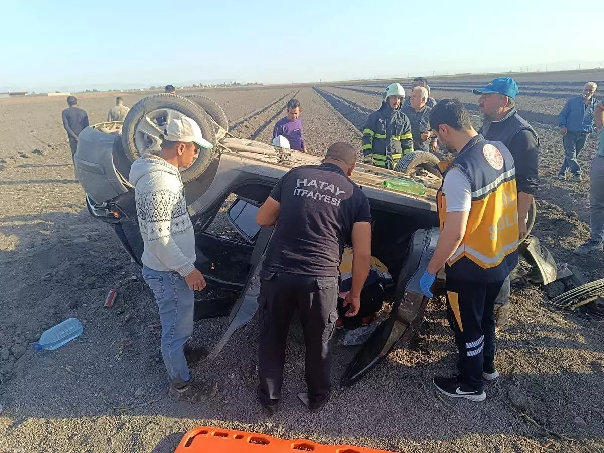 Hatay’da Takla Atan Otomobilde 3 Yaralı