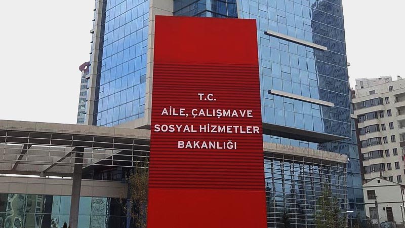 aile-ve-sosyal-hizmetler-bakanligindan-10-bin-personel-atamasi-iddialarina-yalanlama-32edgVg7.jpeg